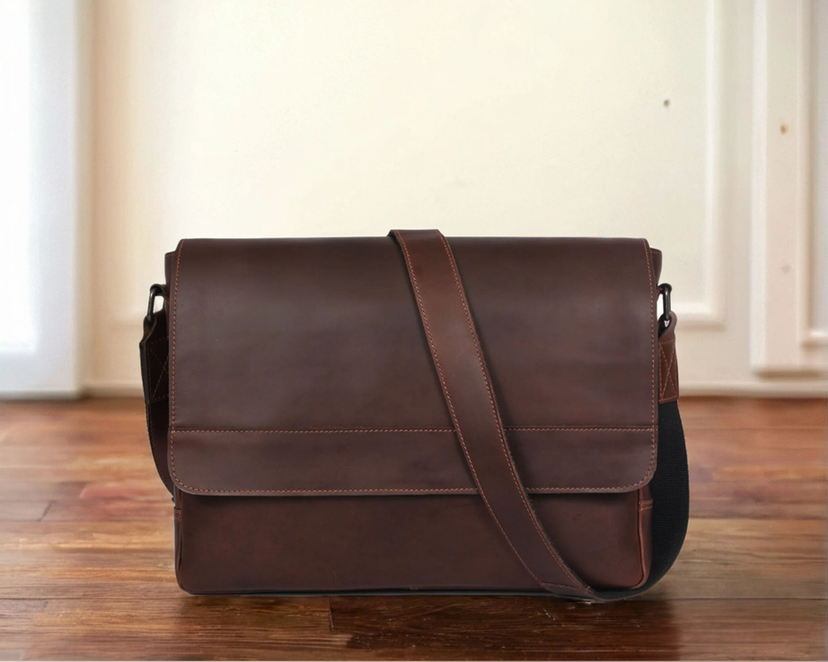 Hudson  Leather Messenger - Voyager